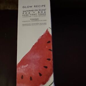 Glow Recipe Watermelon Glow PHA + BHA Toner